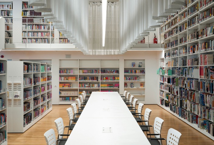 Conversion of a warehouse into a library. Intermunicipal Library ...