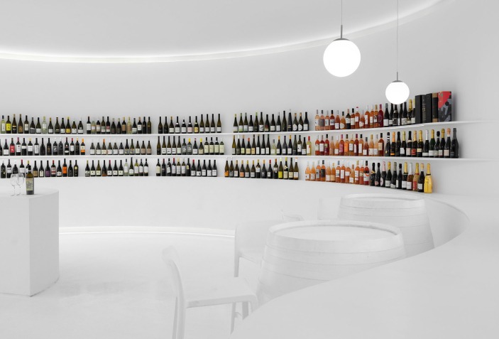 Wine White Canvas. "Portugal Vineyards" Concept Store by Porto ...